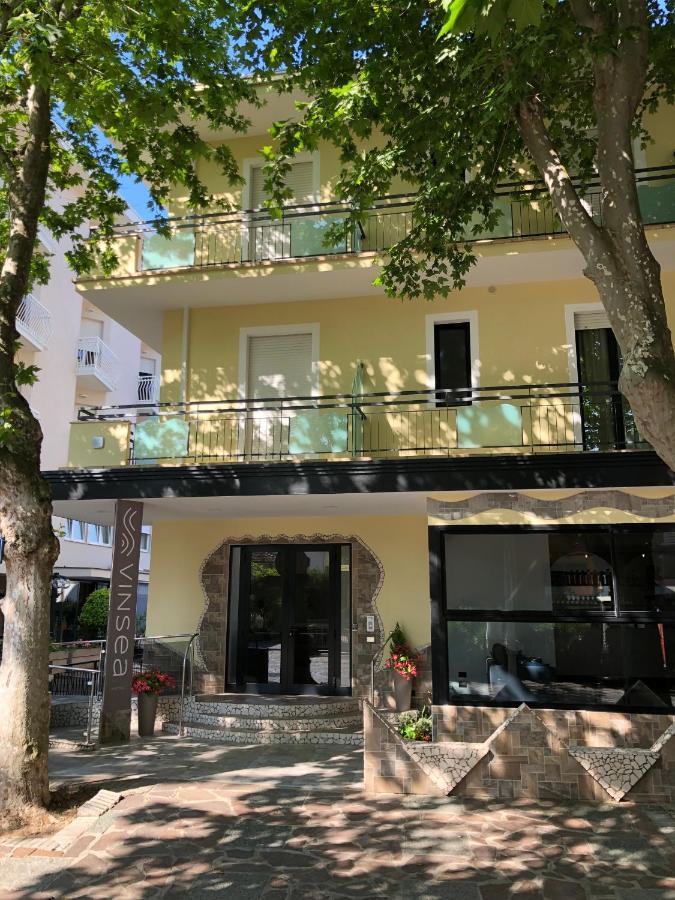 Vinsea Hotel ベラーリア・イジェア・マリーナ エクステリア 写真