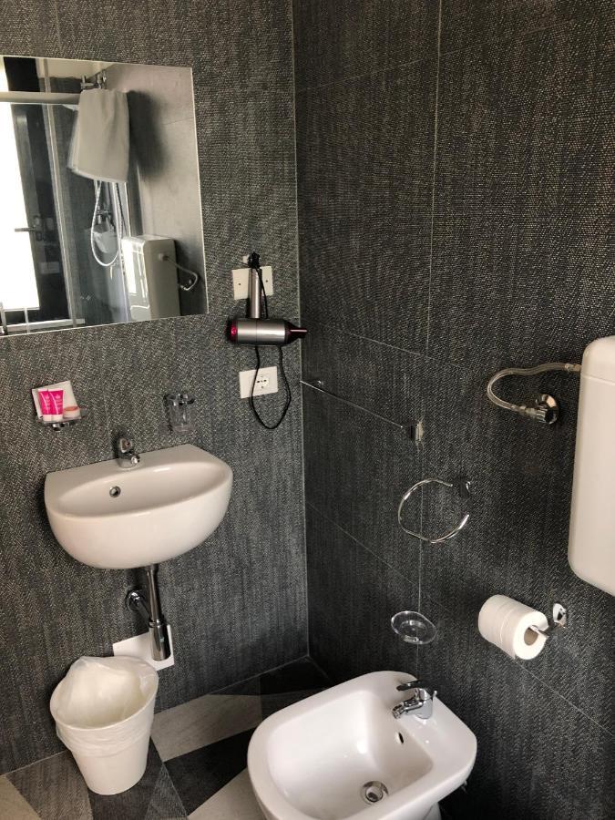 Vinsea Hotel ベラーリア・イジェア・マリーナ エクステリア 写真