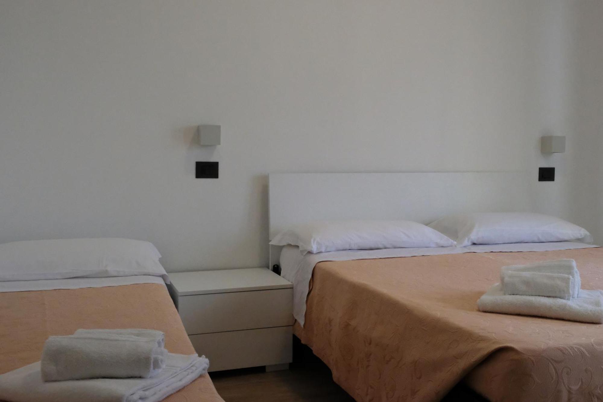 Vinsea Hotel ベラーリア・イジェア・マリーナ エクステリア 写真